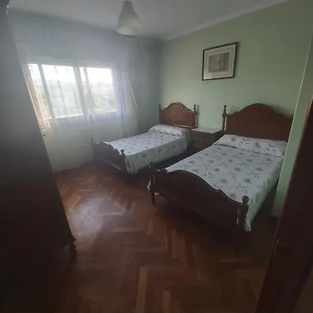 Casa Bembrive Planta 1 * Vigo